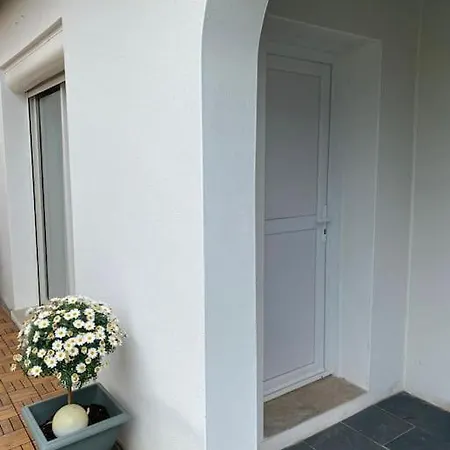 Studio Independant Lunel - Accussi Apartament *